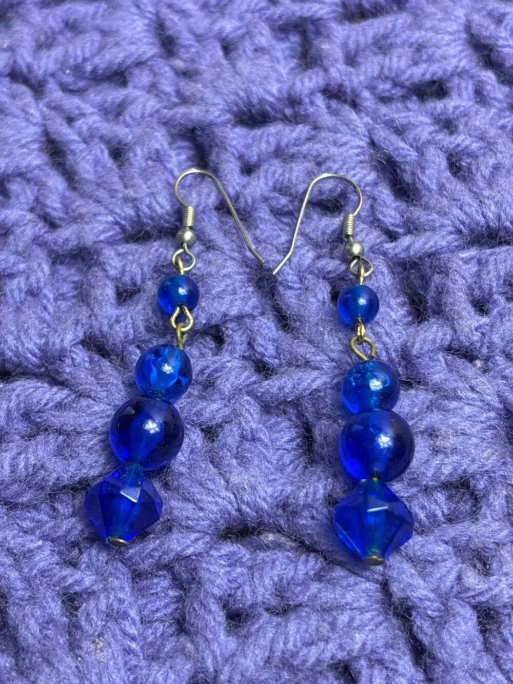N/A blue plastic